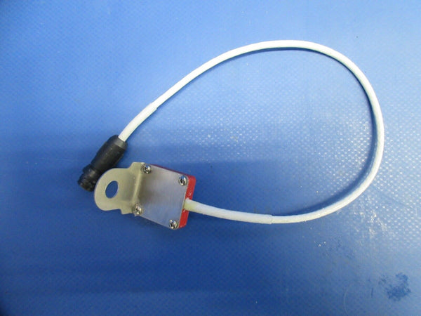 Cessna 337 / P337H Skymaster Insight Vibration Sensor 1000-004V NOS (0824-836)