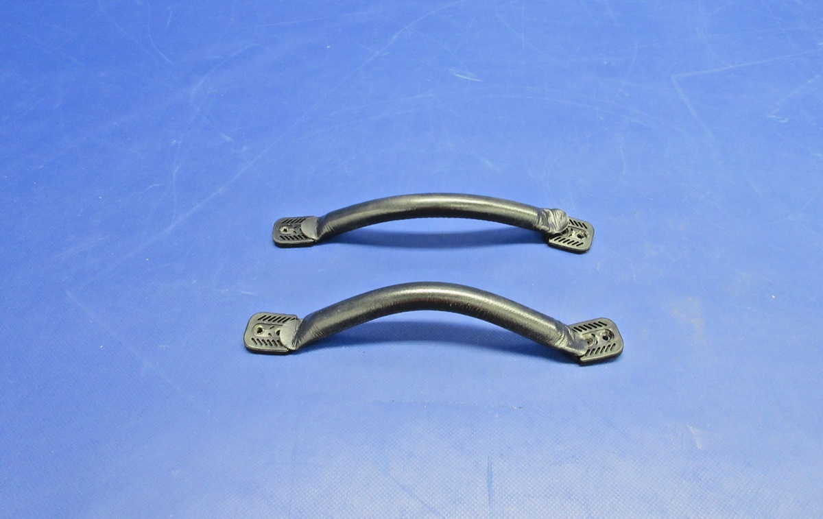 Cirrus SR22 Interior Grab Handle P/N 15786-001 LOT OF 2 (0926-786)0