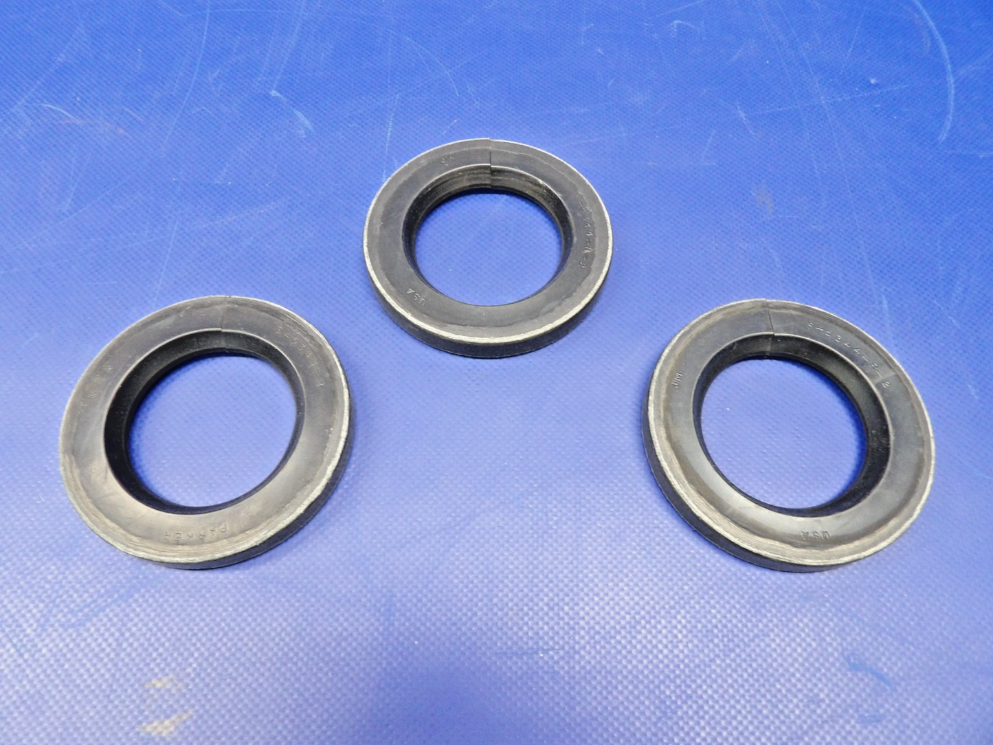 Continental Crankshaft Taper Oil Seal P/N 530917 LOT OF 3 NOS (0426-1360)3