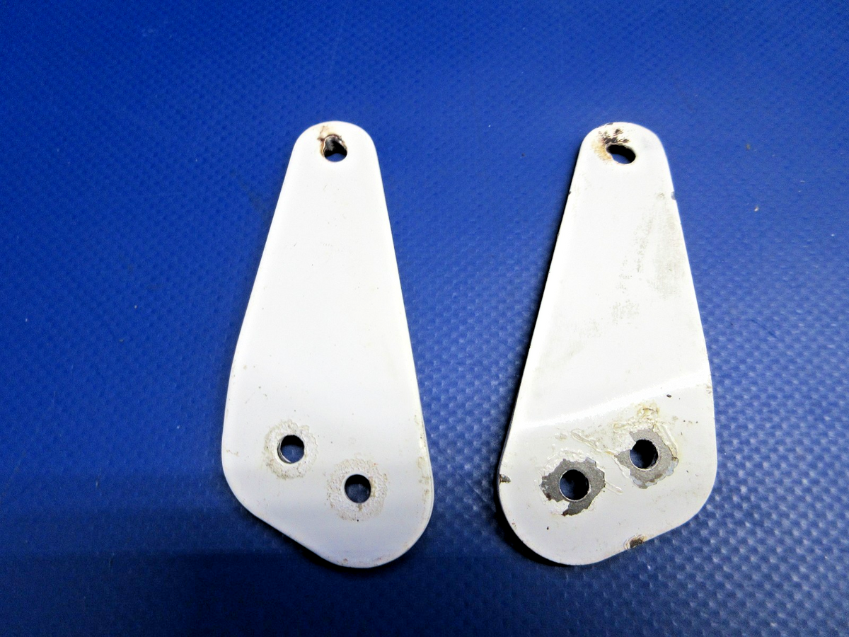 Cirrus SR22 Exhaust Brackets LH & RH P/N 20155-007, 20155-006 (0926-865)3
