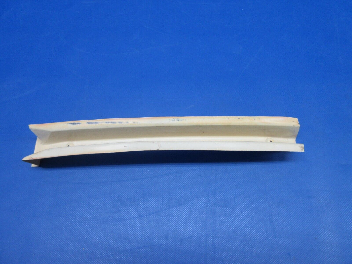 Piper 28-180 Upper Rear Window Side Skin Trim 62693-00 & 62693-01 (0434-1136)