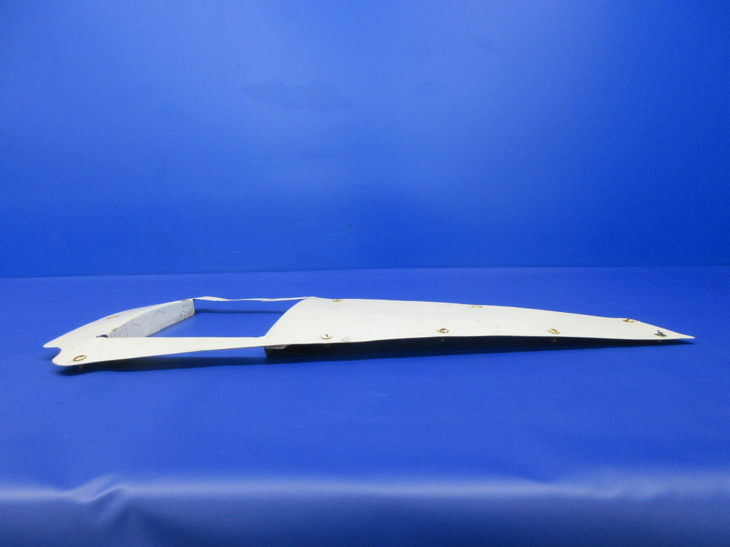 Bell 47J-2 Helicopter Upper Engine Cowl RH Panel P/N 47-340-205-35 (1124-1408)4