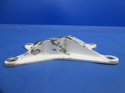 Piper PA-32RT-300T Lance II Main Gear FWD Trunnion Fitting 67040-14 (0924-880)