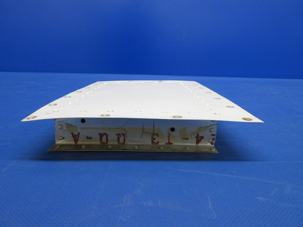 Beech 95 / D95A Travel Air Wing Fuel Tank Door Assy RH 95-110024-2 (0524-1132)