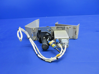 Beech Edo-Aire Mitchell IC469-5-303 Trim Servo w/ Amplifier 28V (0326-837)9