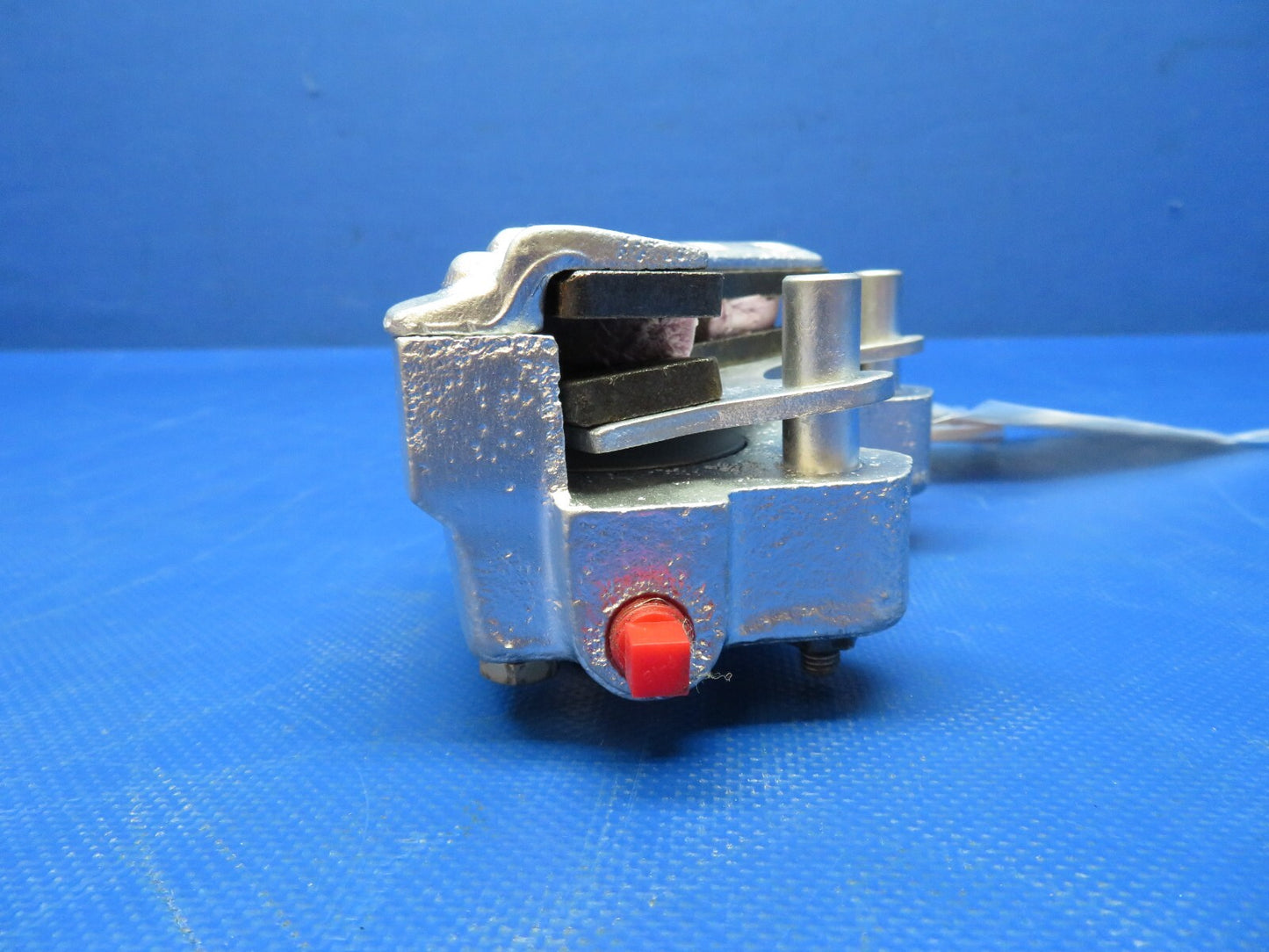 Cessna 337 / 337E Cleveland Brake Caliper Assy P/N 30-61 REBUILT (0424-1711)6