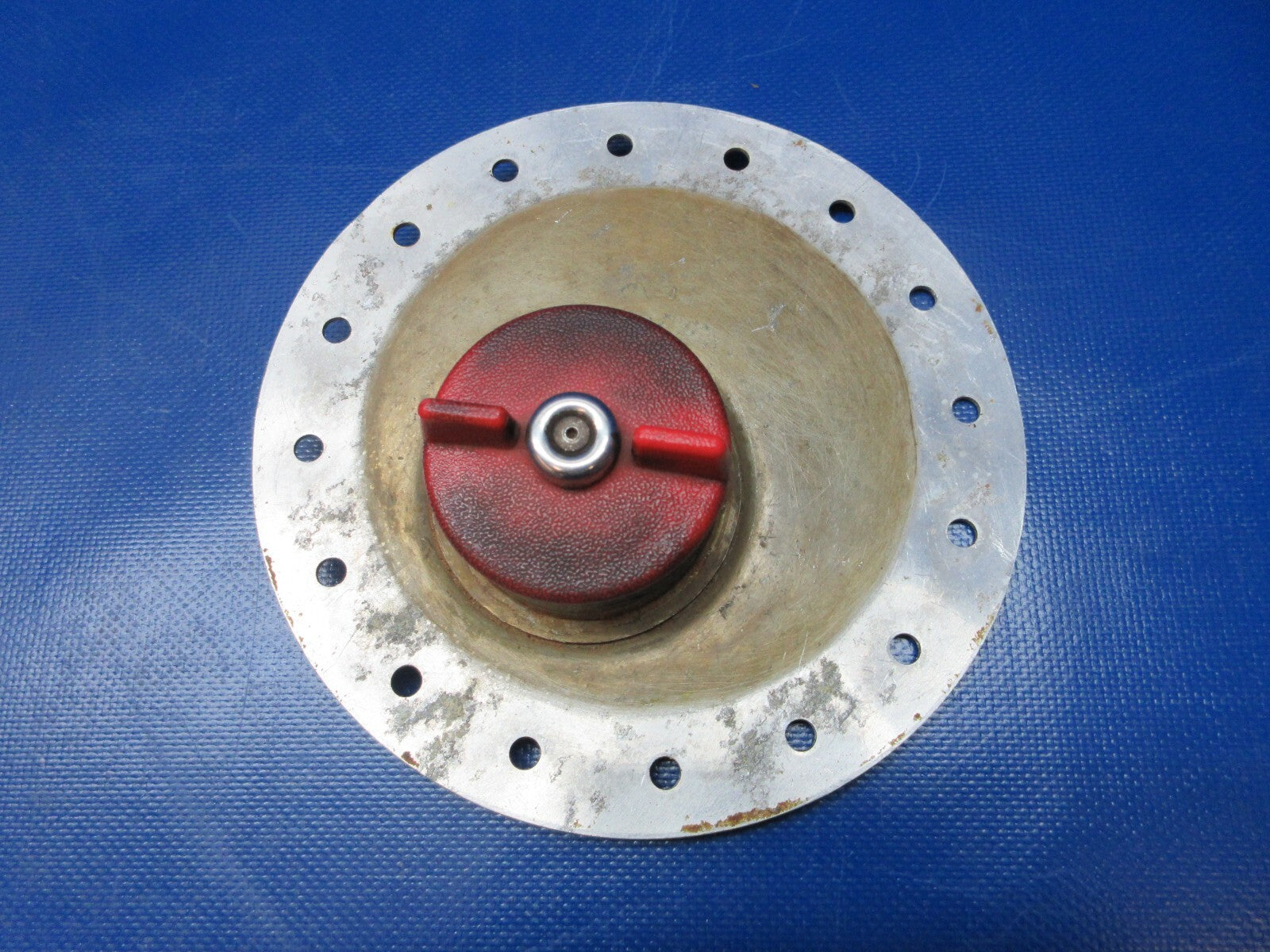 Cessna 182 Fuel Tanker Adapter Plate & Vented Fuel Cap 0721300-13 (0225-1405)1