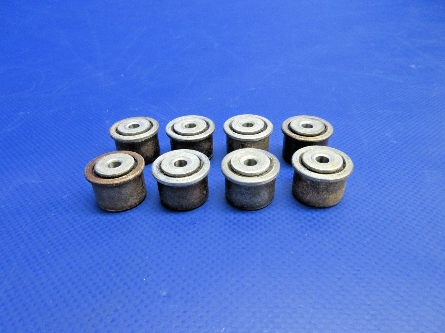Beech F35 Bonanza Flap Track Roller P/N 35-165004 LOT OF 8 (0726-762)2