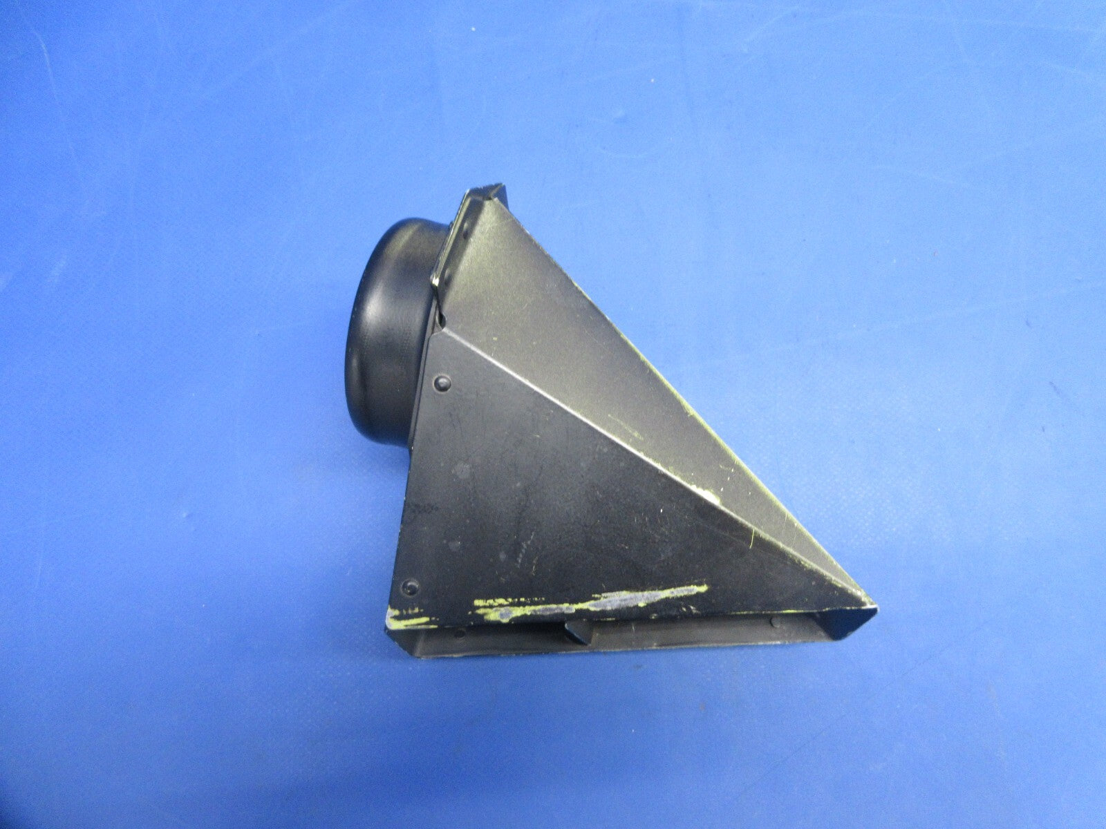 Enstrom 280FX Helicopter Floor Dust Heater Outlet P/N 28-127508-1 (1124-802)1