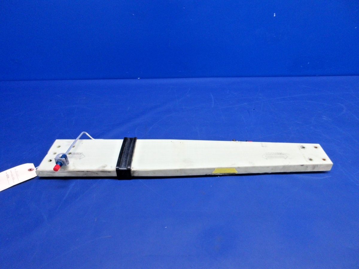 Cirrus SR22 Main Gear Strut w/Brake Line 13888-003, 1388-002, 1388-001(0926-823)10