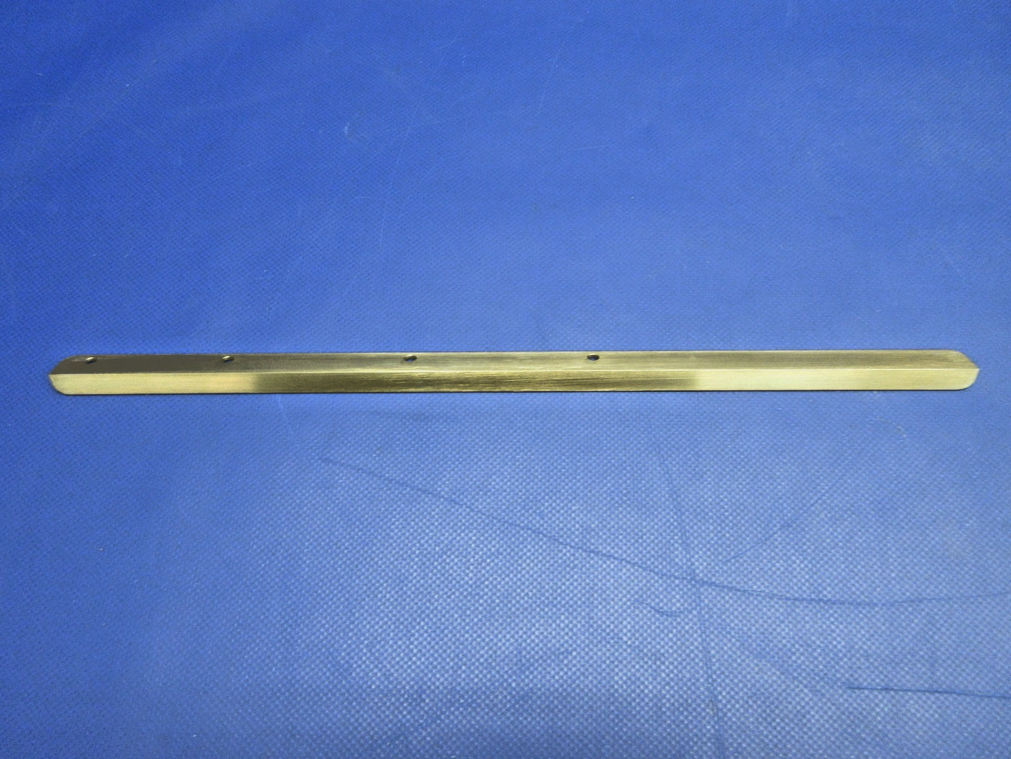 Cirrus Crew Seat Tray Retainer P/N 14335-003 NOS (0326-704)7