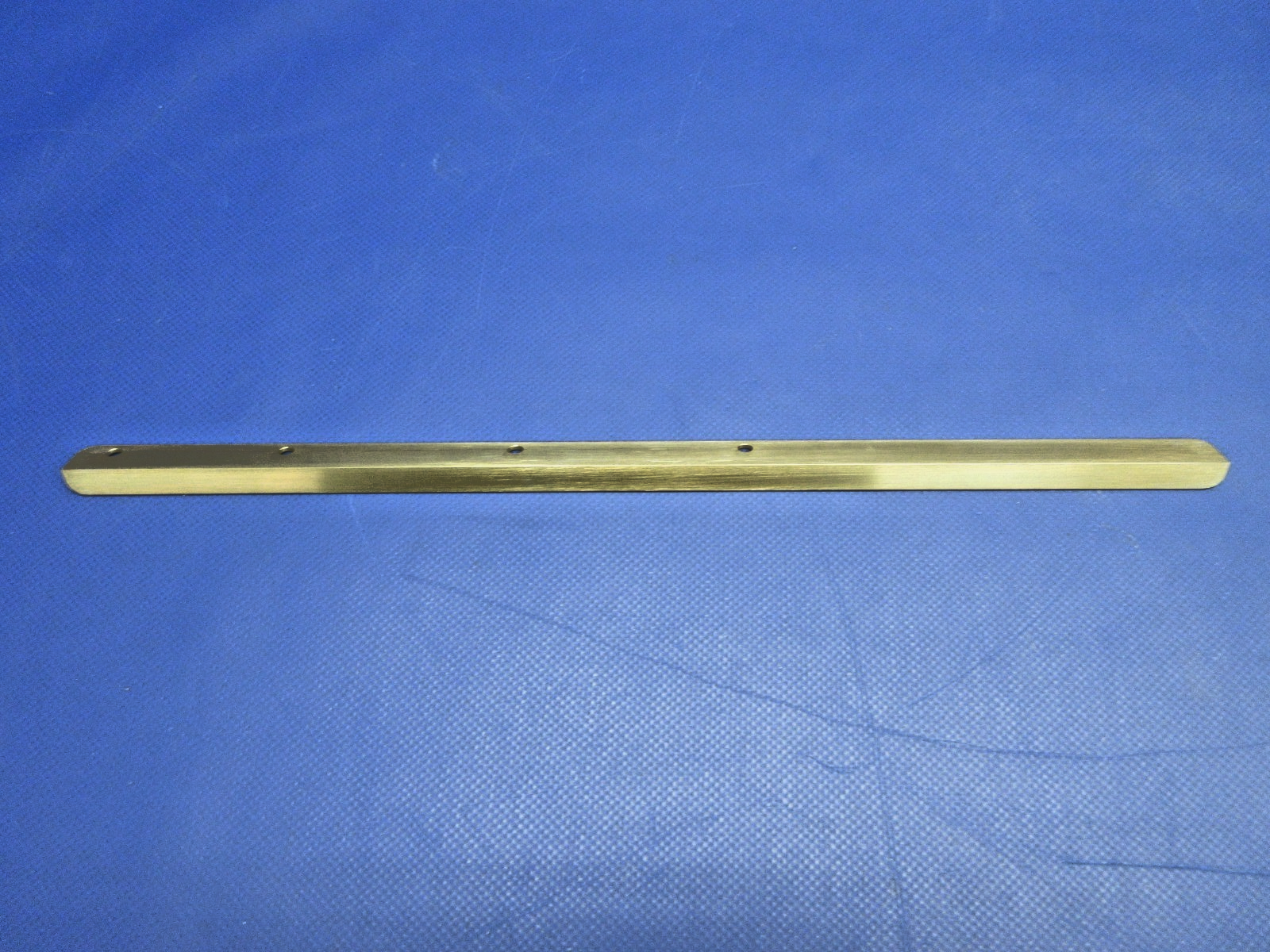 Cirrus Crew Seat Tray Retainer P/N 14335-003 NOS (0326-704)7
