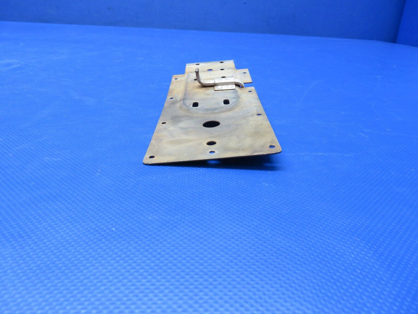 Cessna 150 / 152 Door Latch P/N 0413388-1 FOR PARTS (0724-1831)