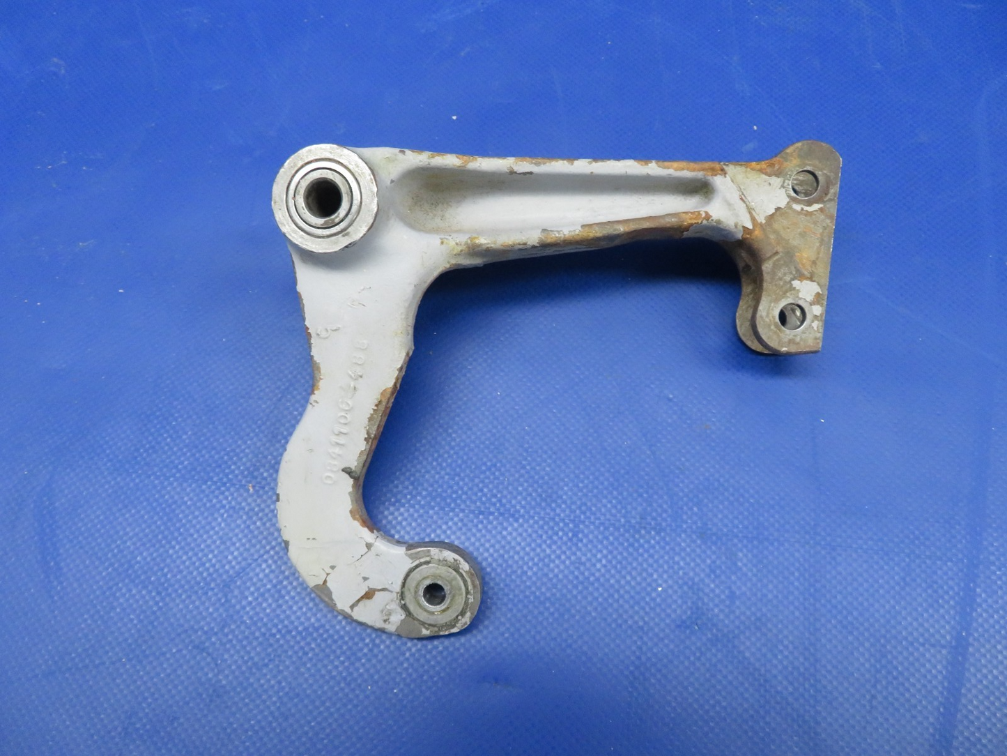 Cessna 421 RH Main Gear Idler Bellcrank P/N 0841106-6 (0726-431)6