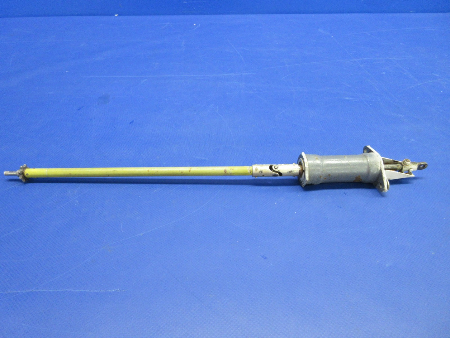 Beech D95A Travel Air Elevator Trim Tab Actuator LH P/N 45-524565-3 (0326-735)7