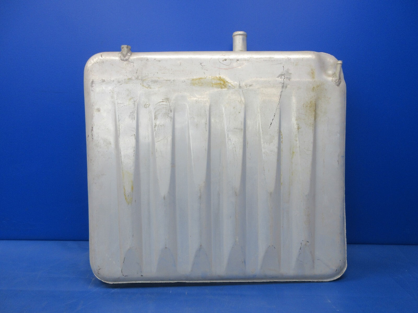 Cessna Skymaster 337 INBD RH Fuel Tank P/N 156057-2 (1124-2033)2