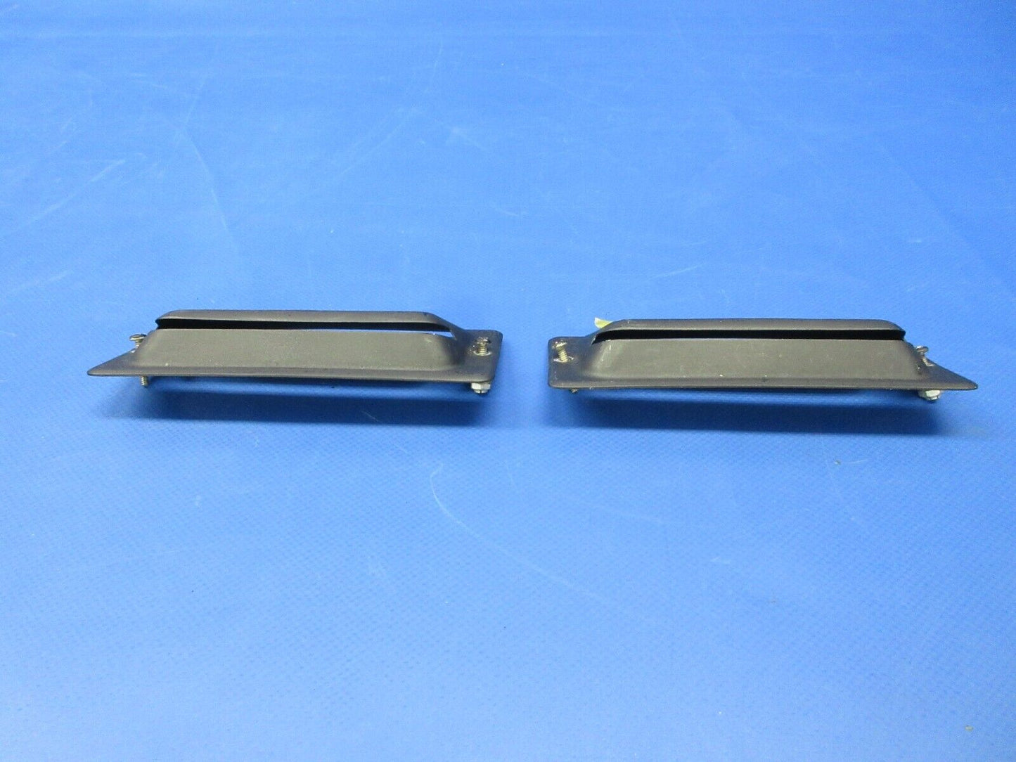 Piper PA-28-181 Archer Defroster Air Outlet P/N 65318-00 LOT OF 2 (0624-1365)