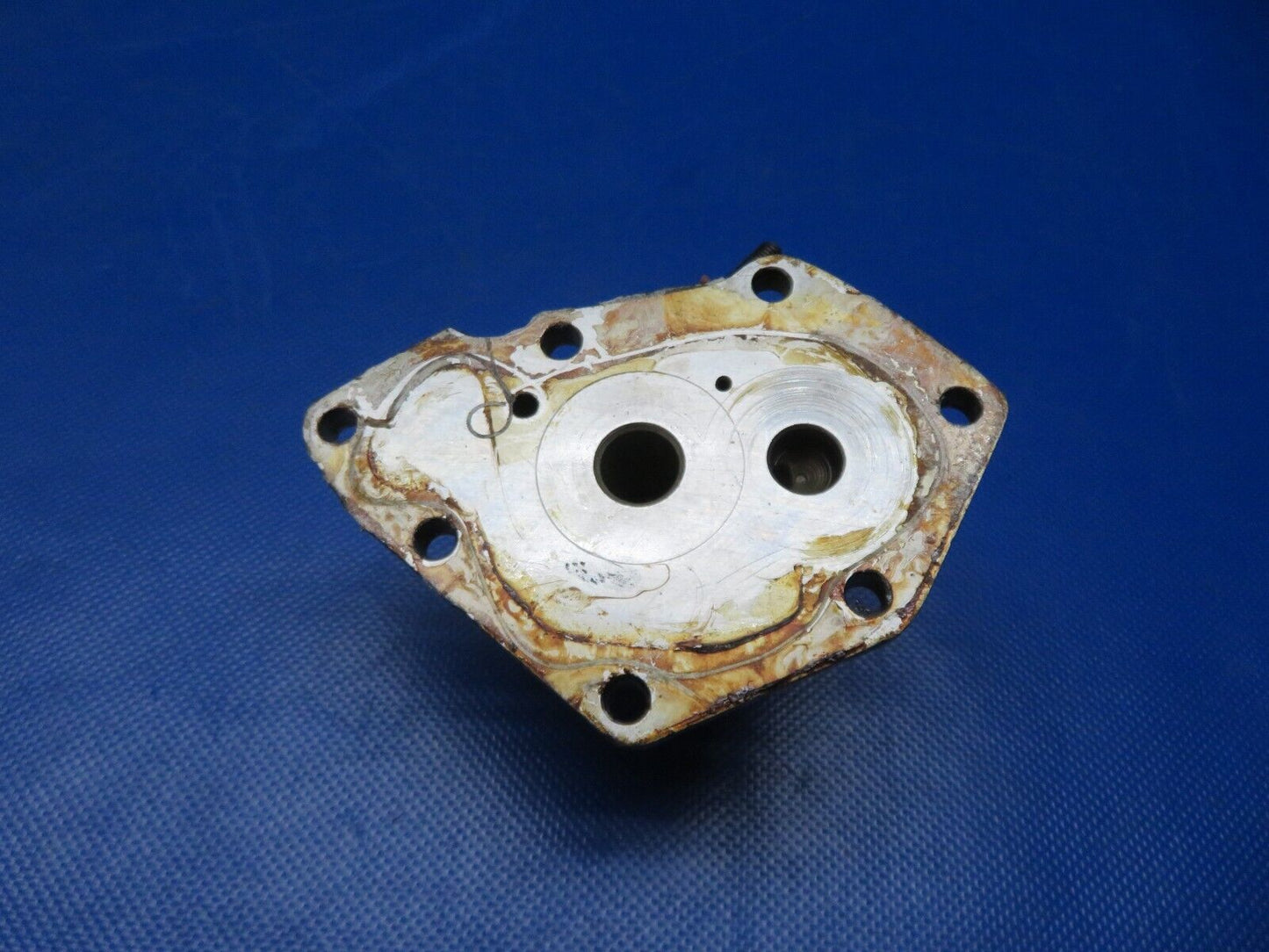 Continental O-470-U Cover Oil Pump Tach Drive Housing P/N 538579 (0324-173)