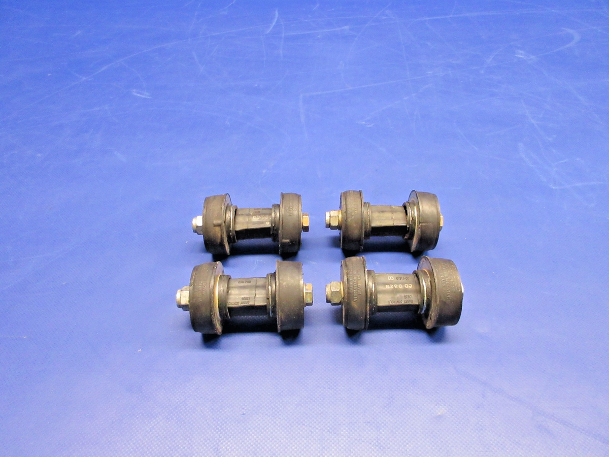 Barry Engine Shock Mounts P/N 94150-40 LOT OF 4 (0926-764)0