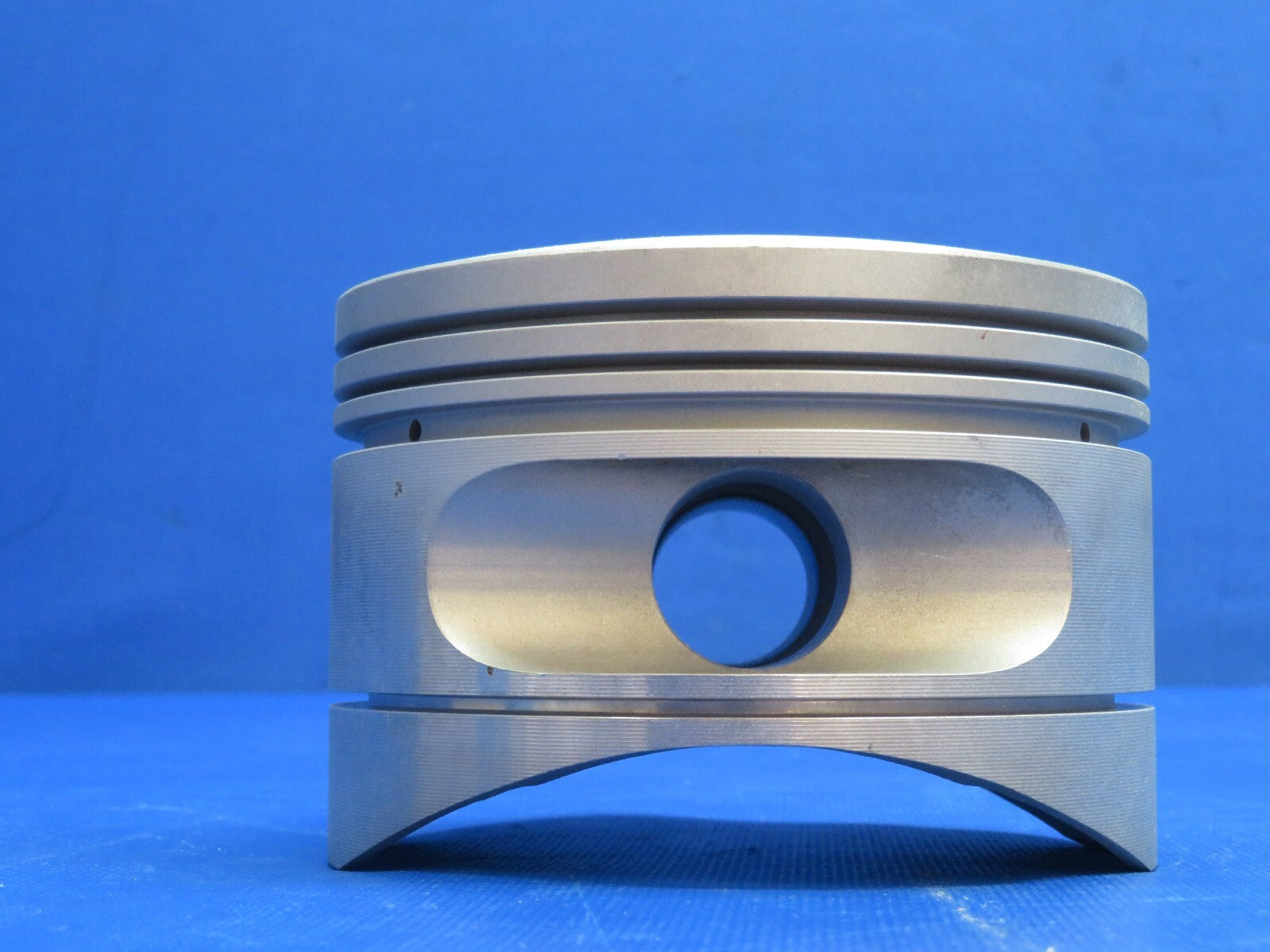 Continental Piston P/N SA631475 (0124-1214)4