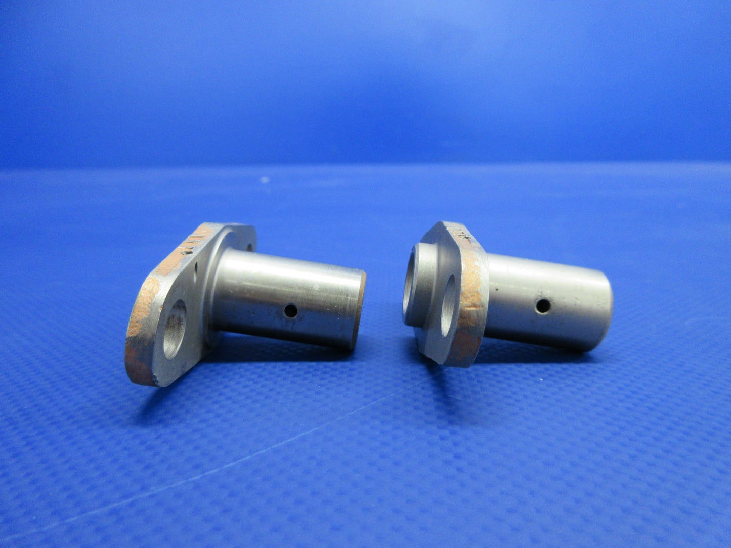 Lycoming Crankshaft Idler Gear Shaft w/8130 P/N LW-13796 LOT OF 2 (0226-994)4