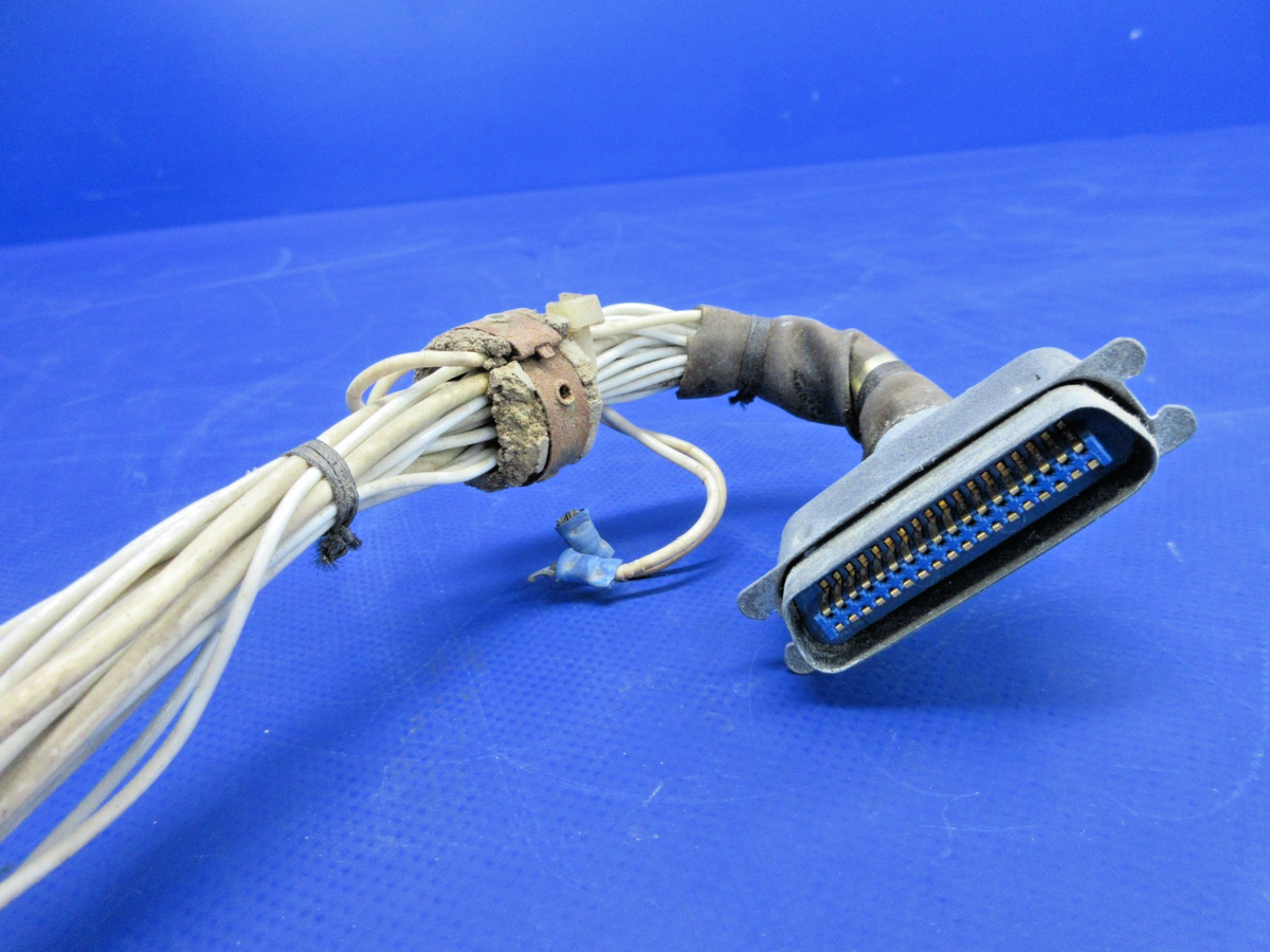 King KN65 / KA58 DME & Hold Adapter 14-28V 066-1029-00/01 WARRANTY (0926-839)8