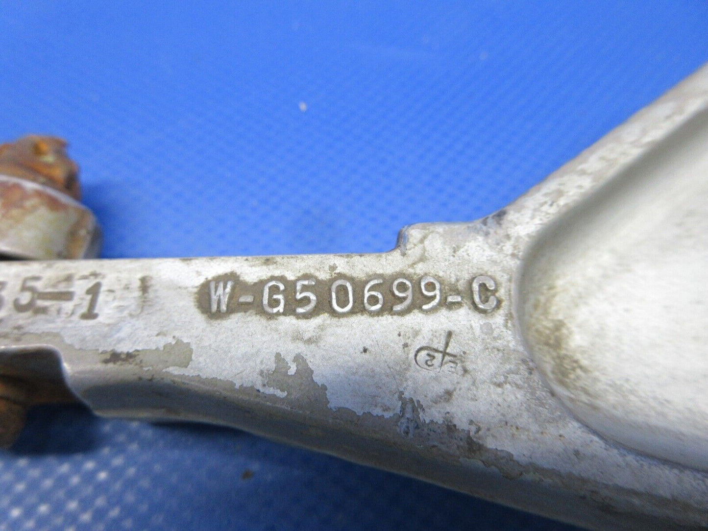 Piper PA23 Aztec Nose Gear Scissor & Bushing Assy P/N 752-914 (0324-718)