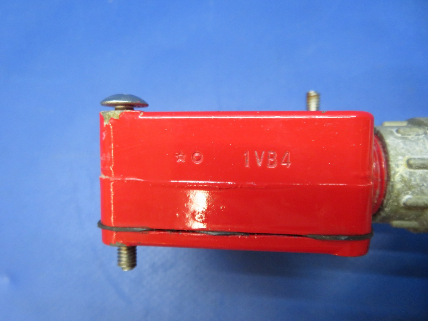 47031762