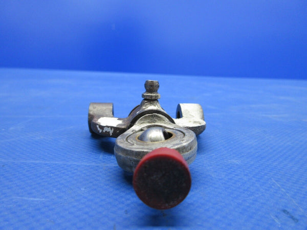 Beech 95 / D95A Travel Air Nose Gear Steering Swivel Eye 35-825006 (0524-1108)