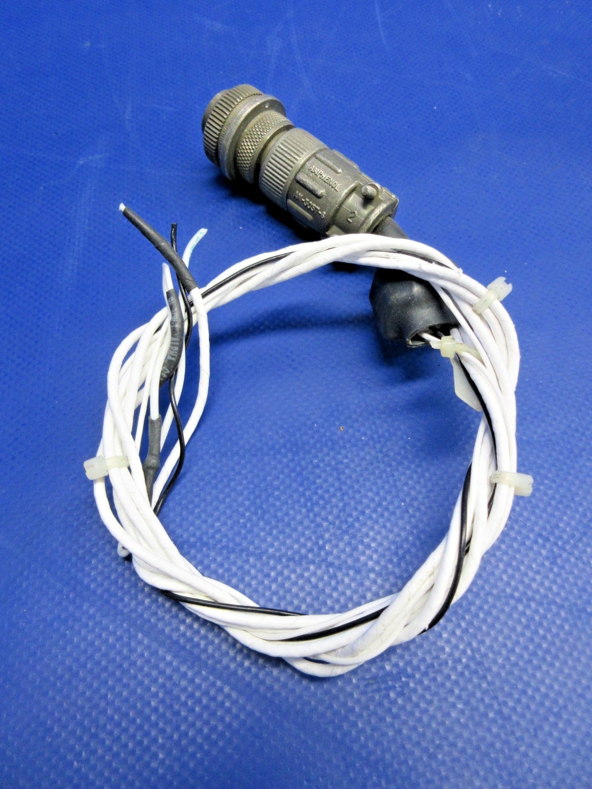 Piper PA-24-250 Comanche Horizon P-1000 P/N P100-073-603-03 WARRANTY (0926-894)10