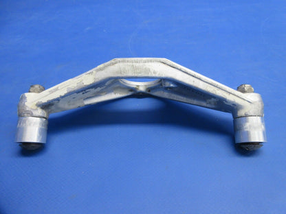 Piper PA-32RT-300T Lance II Nose Wheel Steering Arm Assy P/N 44386-03 (0924-901)