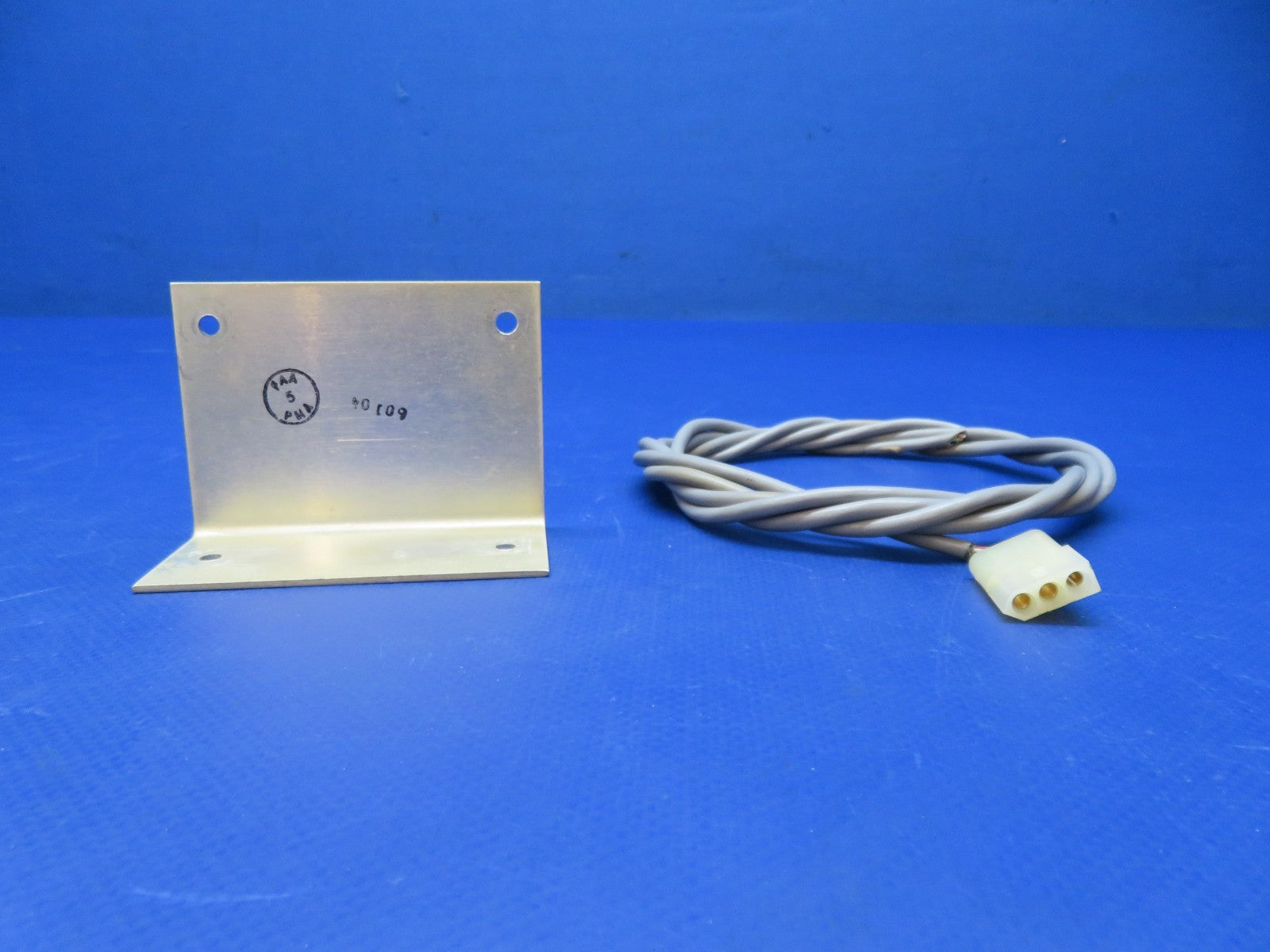 Cessna 421 S-Tec Pressure Transducer, Conn. & Bracket 0111 WARRANTY (0326-222)9