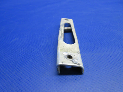 Beech D95A Travel Air Cabin Door Upper Latch Channel P/N 35-410456-27 (0326-829)7