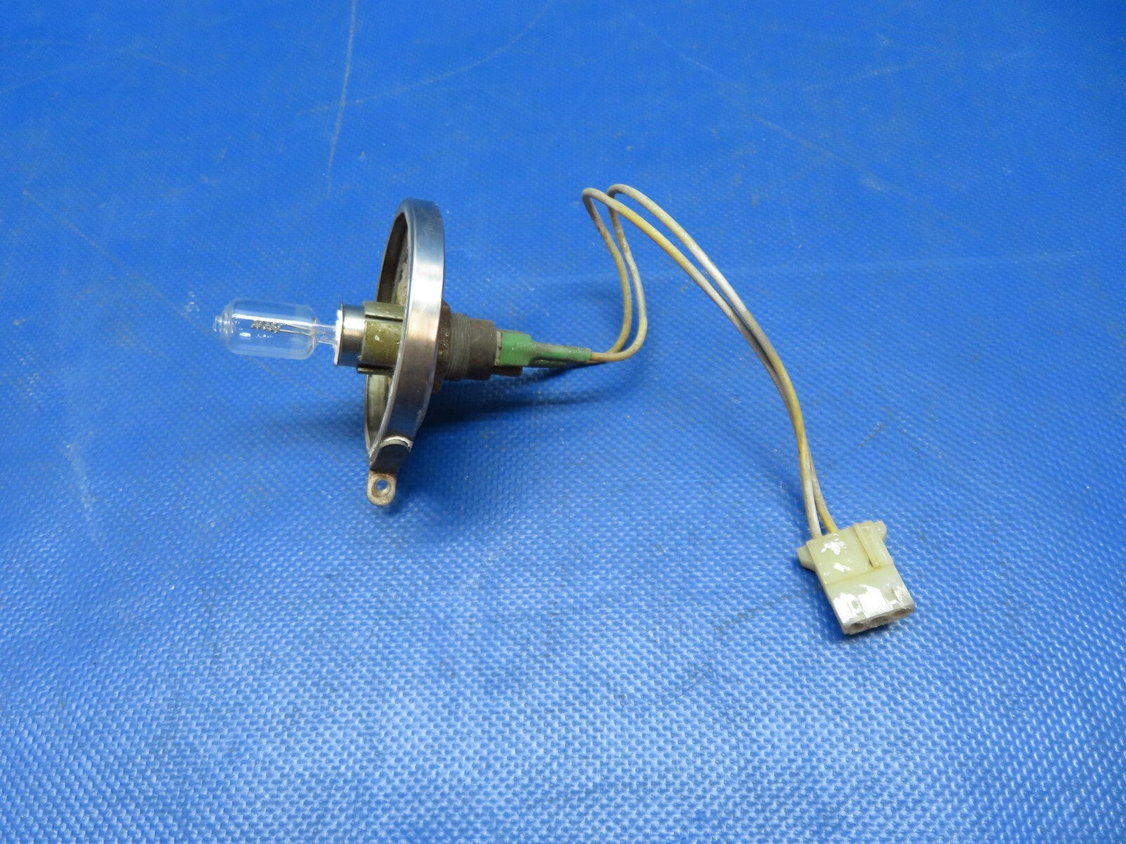 Cessna 172 / 172P Flashing Beacon Light Assy 24v C621001-0102 TESTED (0824-144)5