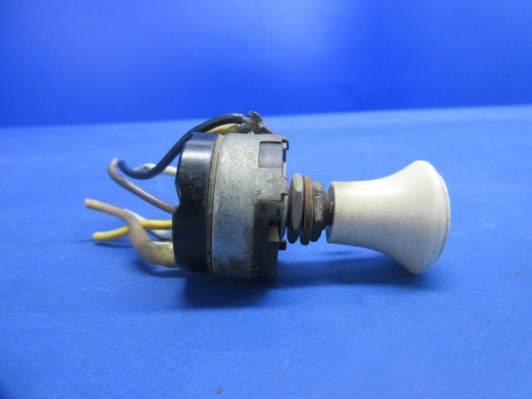 Piper PA-20 Pacer Navigation Light Switch Assembly P/N 12325-03 (1024-756)