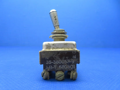 47031922
