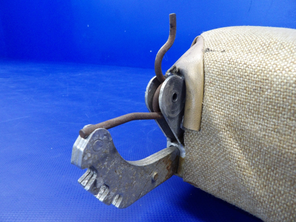 Cessna 172 Seat Back P/N 0514093-201, 0514104-3, 0514122-3 (0926-1244)2