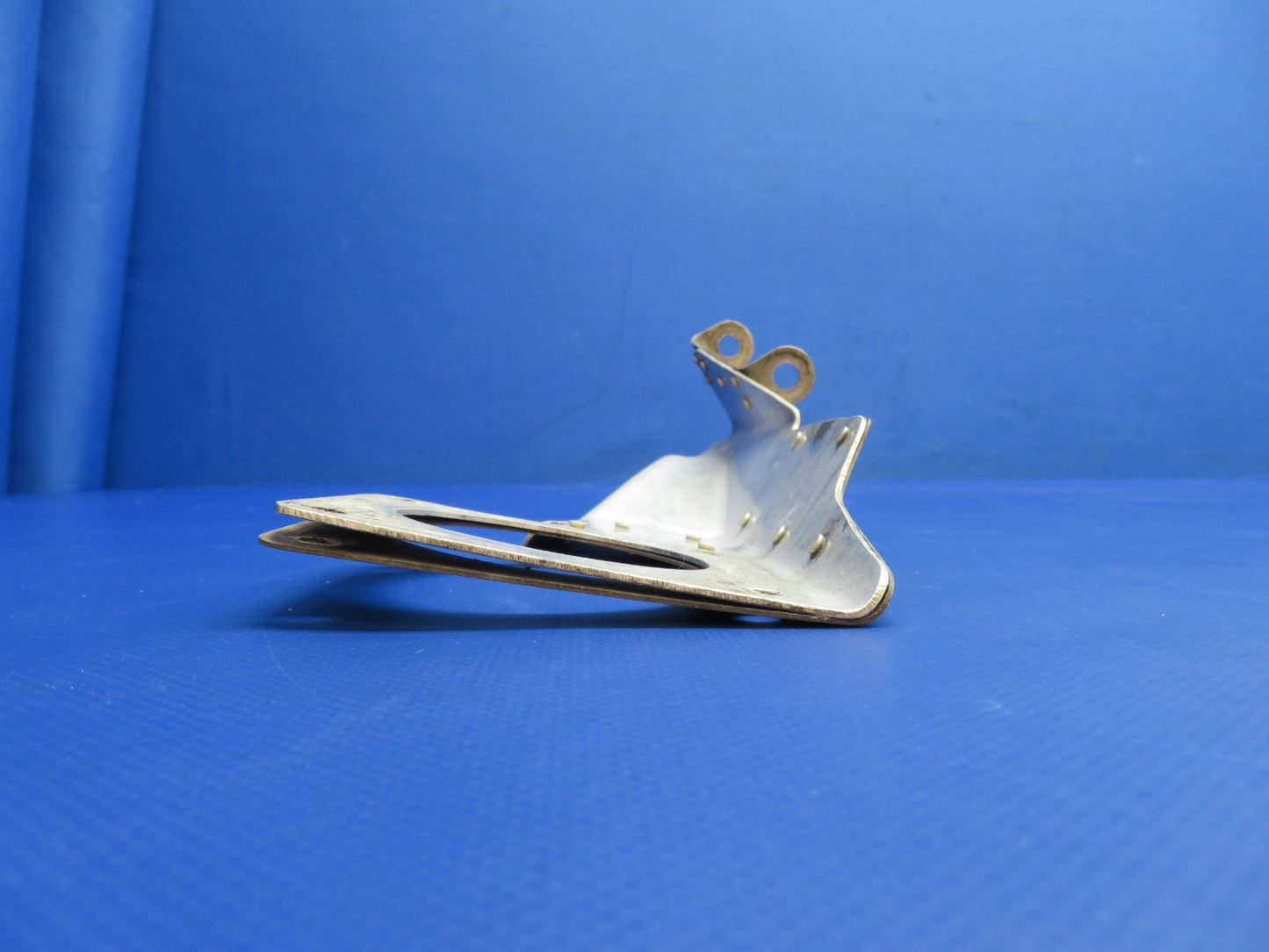 Cessna 310 / 310J Engine Control Bracket P/N 0850449-4, 0850449-6 (0326-1796)2