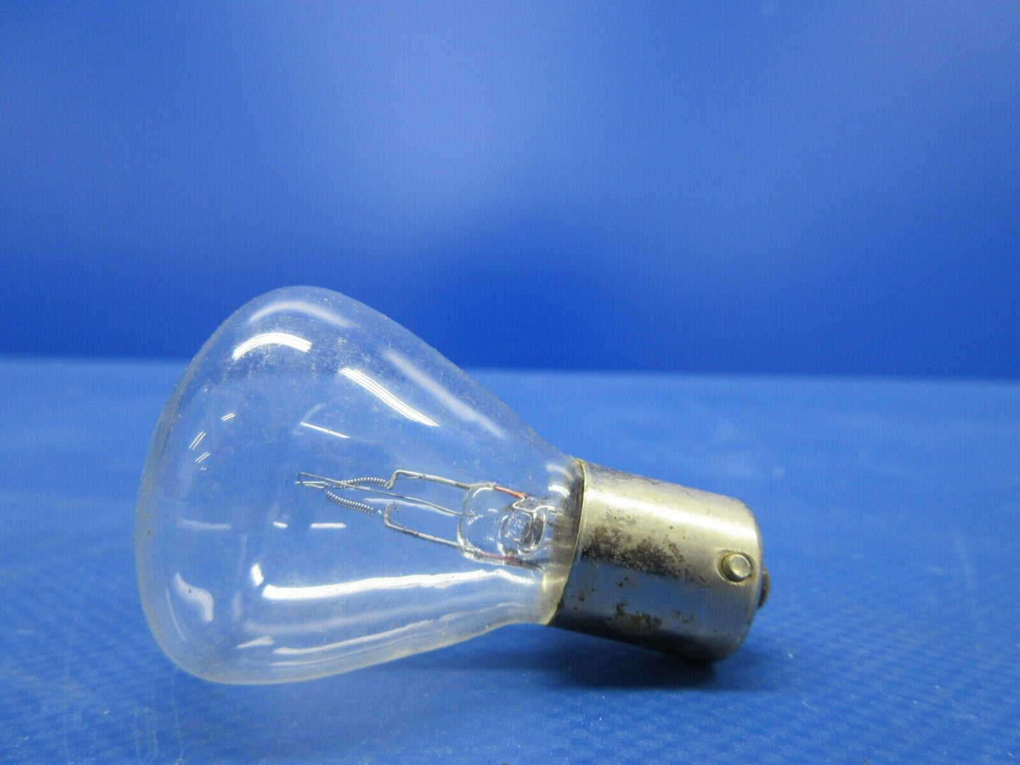 General Electric Miniature Lamps P/N 1119BX3 LOT OF 11 NOS (0424-1112)