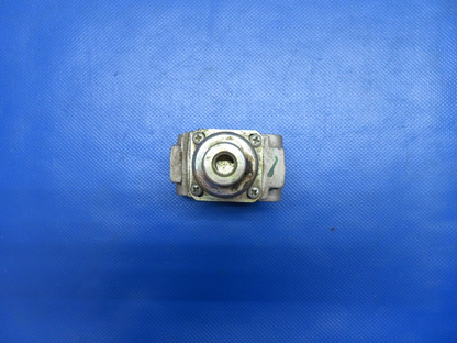 Parker Pneumatic Valve P/N CW1037 (0724-1949)