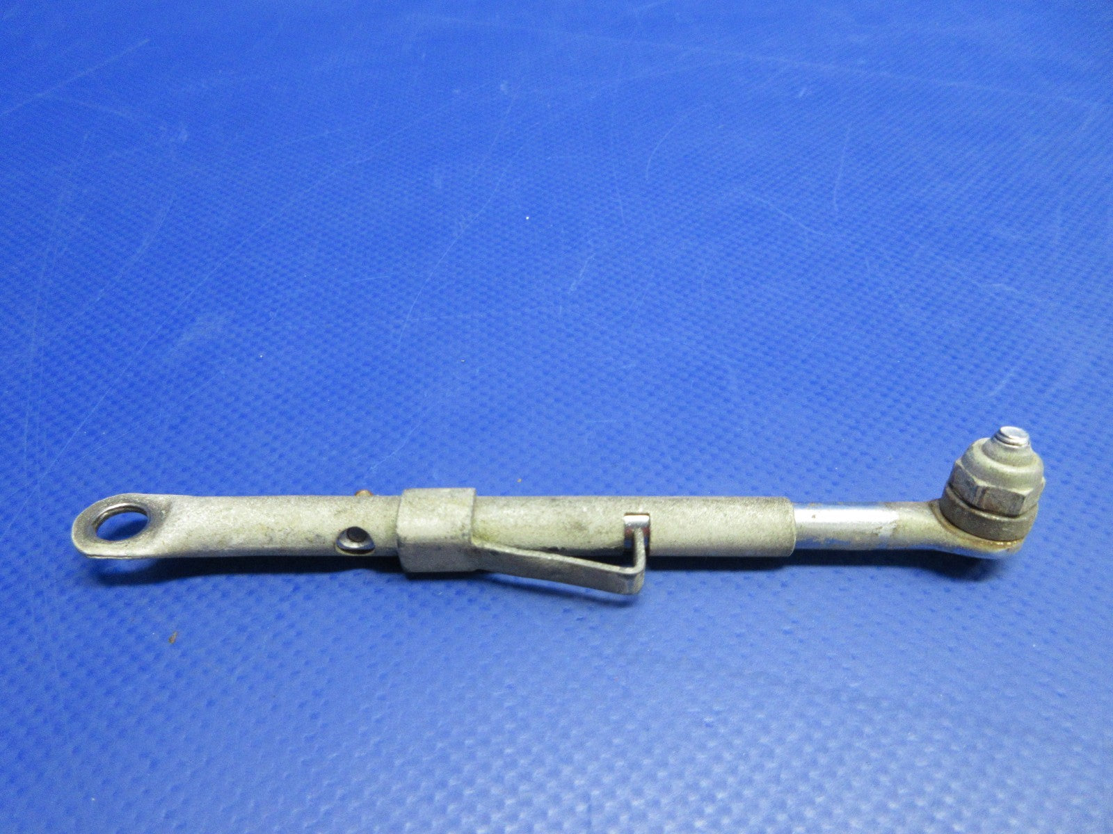 Beech 95 /  D95A Travel Air Storm Window Stop Rod P/N 35-410324 (0326-826)2