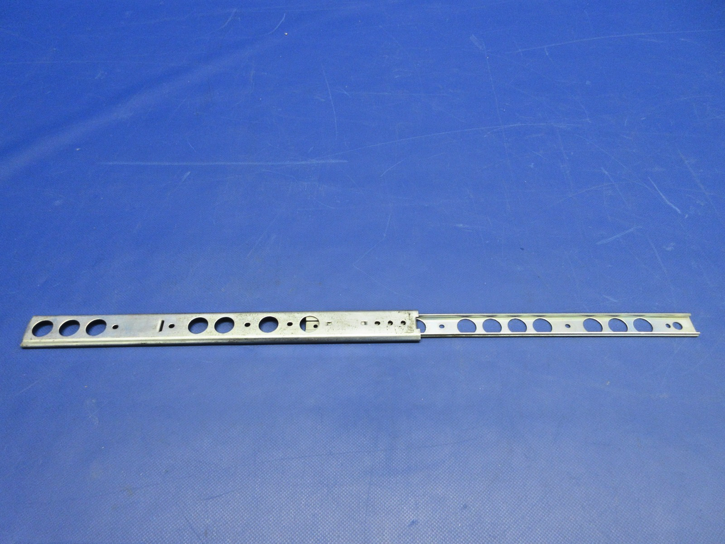 Beech King Air Accuride Lower Drawer Slide P/N C203-952 LOT OF 6 NOS (0326-710)6