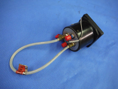 Beech Fuel Flow Indicator P/N 96-384069-1 Alt P/N 1UC28-204-8  (1015-235)