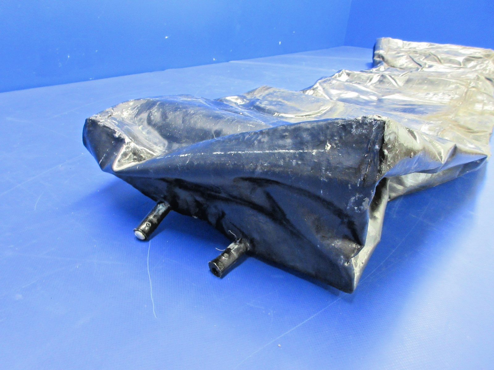 Beech Travel Air Goodyear RH Main Fuel Bladder 35-380135-10RH CORE (0326-857)13