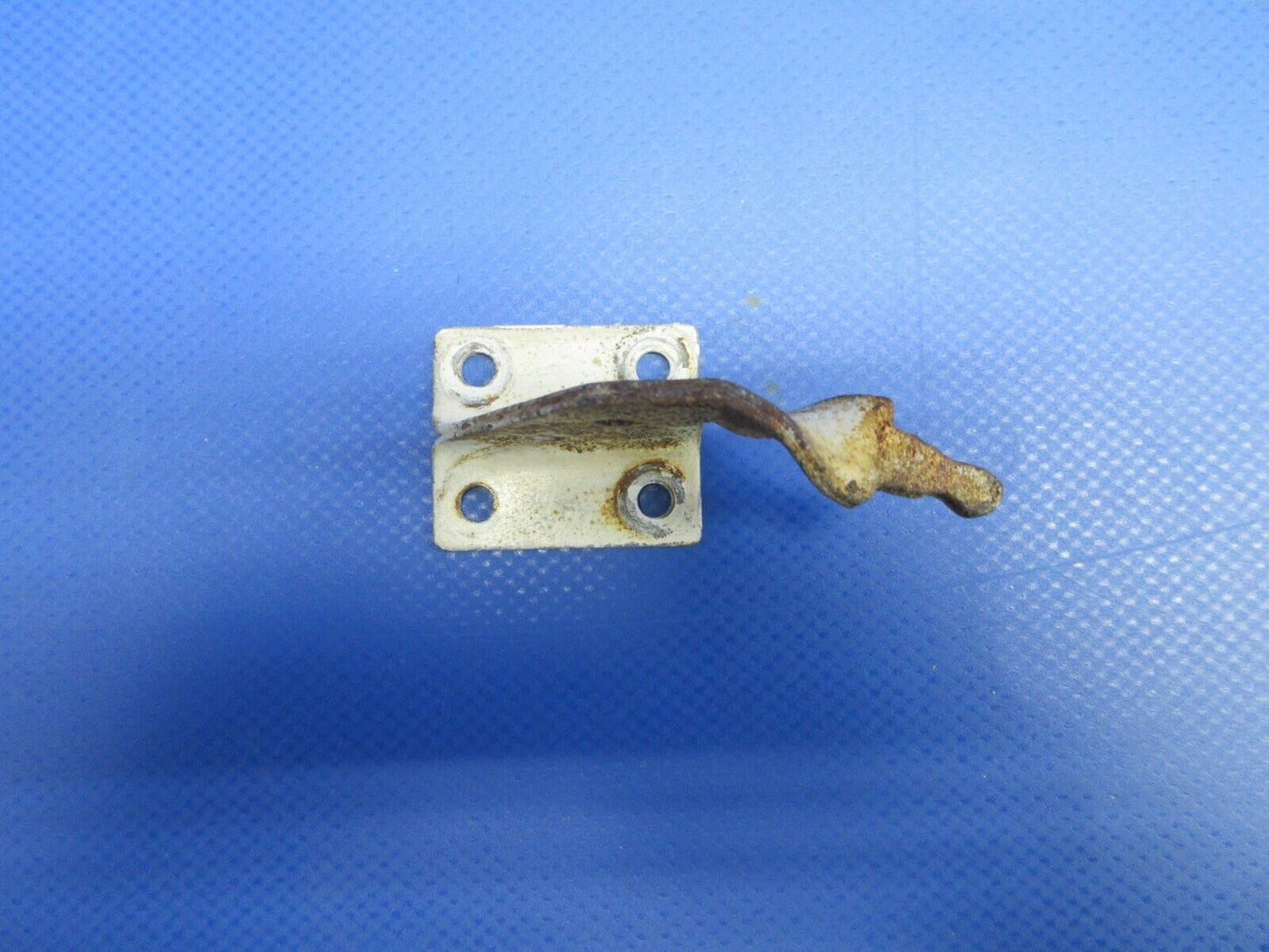 Cessna 172 Door Latch Stop Assembly Left Hand P/N 0523008-3 (0324-1239)