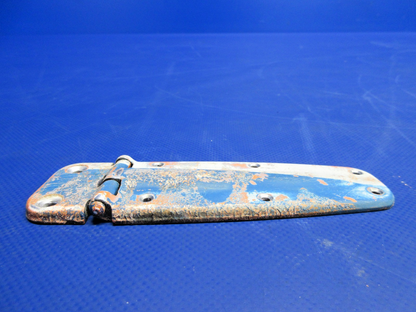 Cessna 150 / 152 RH Upper Cabin Door Hinge P/N 0413426-4, 0711037-498 (0926-875)5