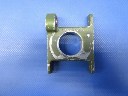 Piper PA-34-200T Seneca II RH Flap Torque Tube Fitting P/N 62421-01 (0524-1243)