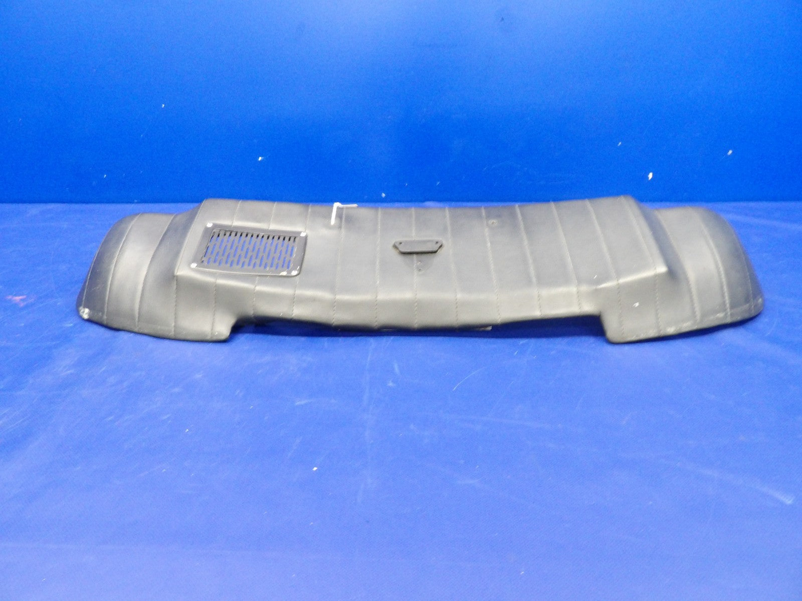 Beech D95A Travel Air Glare Shield P/N 96-530013-1 (0226-2030)1