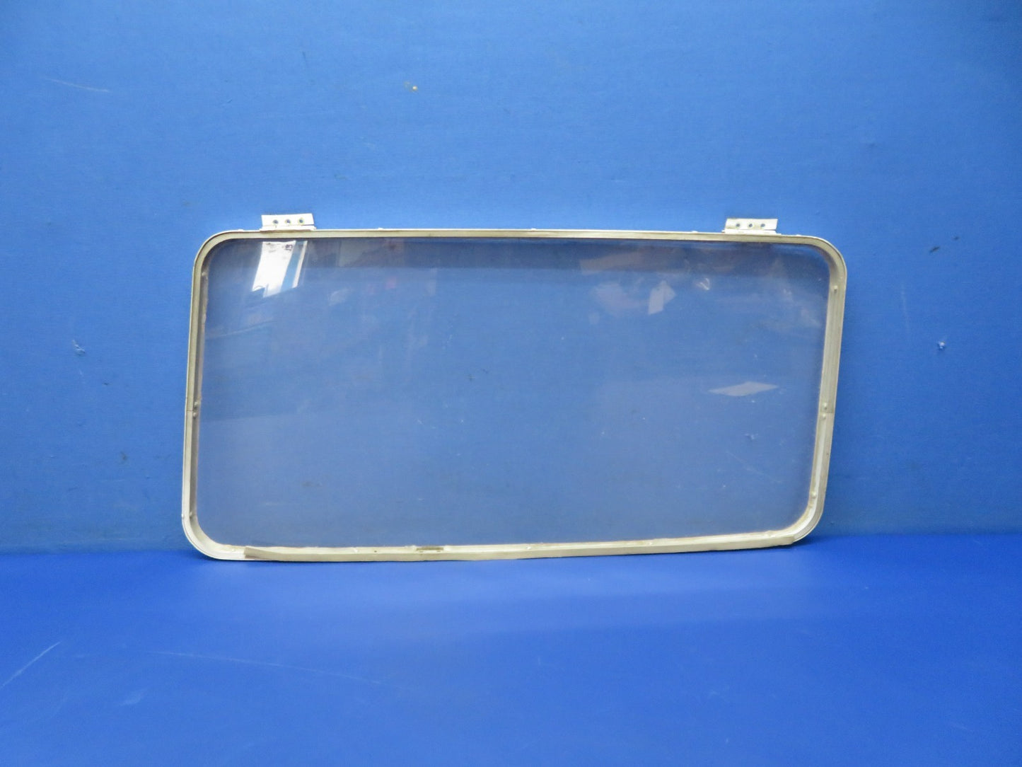 Cessna 140 RH Door Window P/N 0411181-1 (0326-114)1