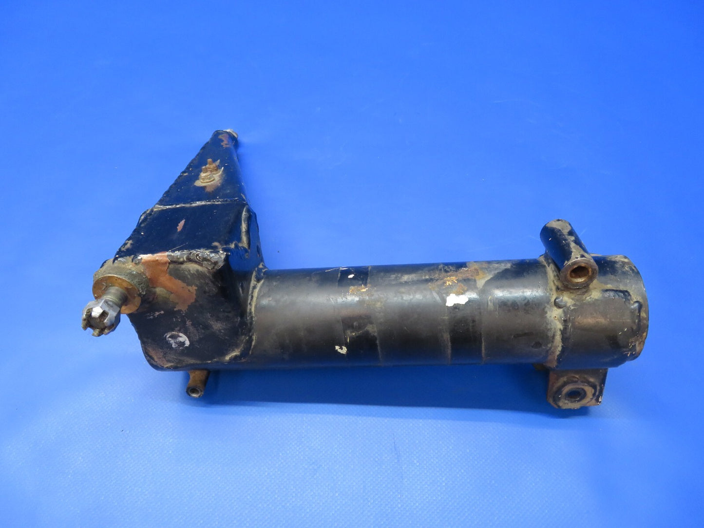 Bellanca 17-30 Viking Upper Main Gear Leg RH P/N 19446-10 (0922-368)6